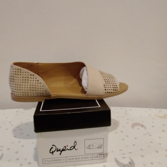 Qupid Shoes - ⭐️ Qupid Desmond Beige Sandal